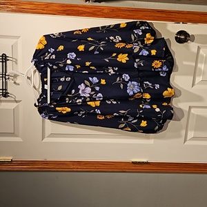 Navy floral top
